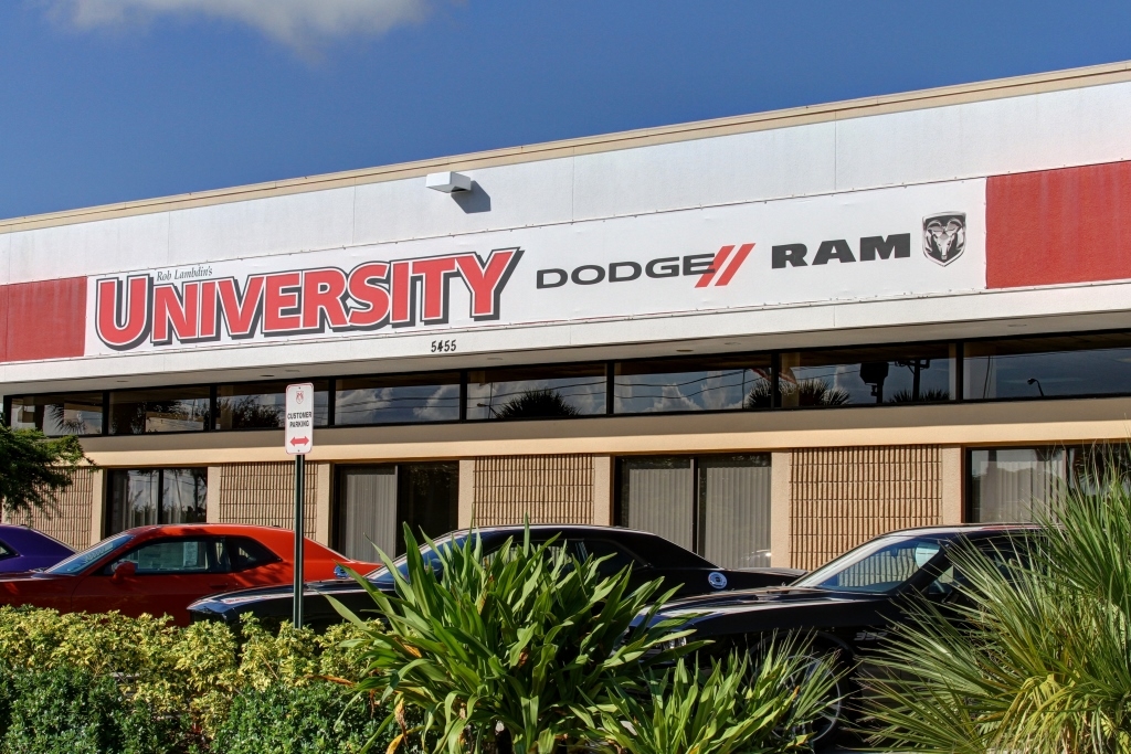 University Dodge Ram Logo